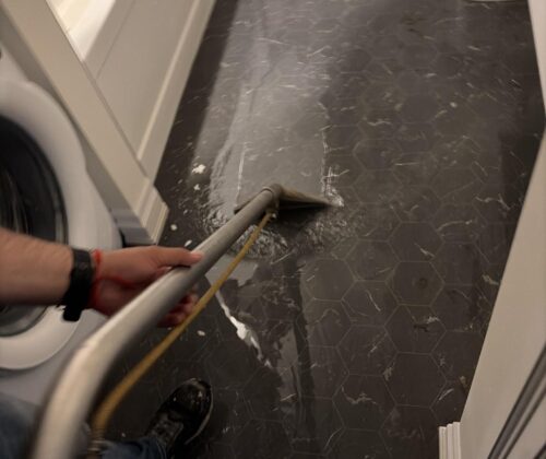 NOTSTOCKcleaningwater NOTSTOCKcleaningwater
